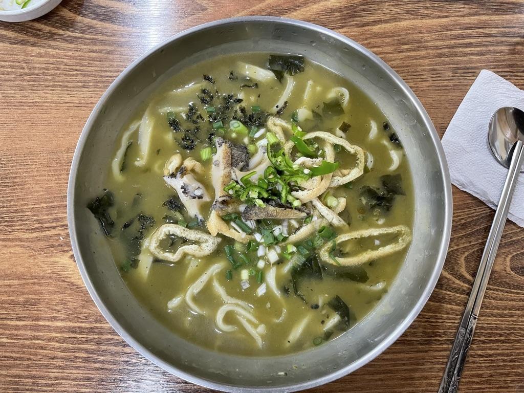  제주 모슬포 맛집 - 보말 전복 손칼국수 - 옥돔식당