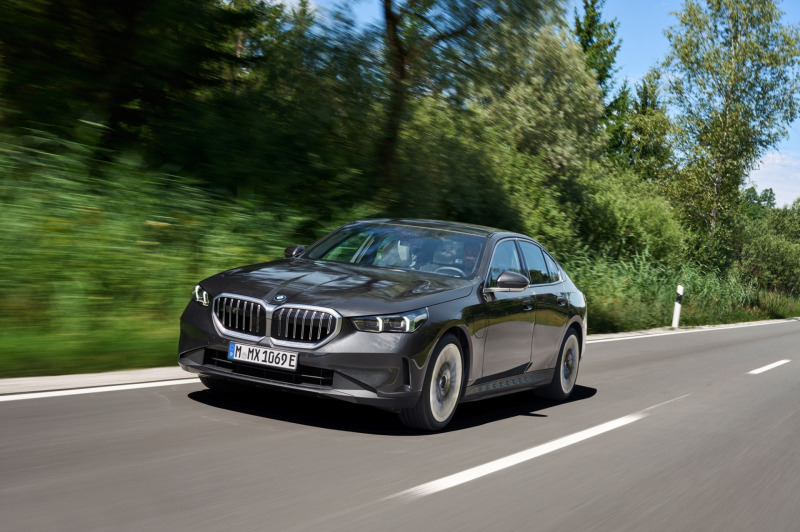 BMW 530e 가격 연비 제원 총정리