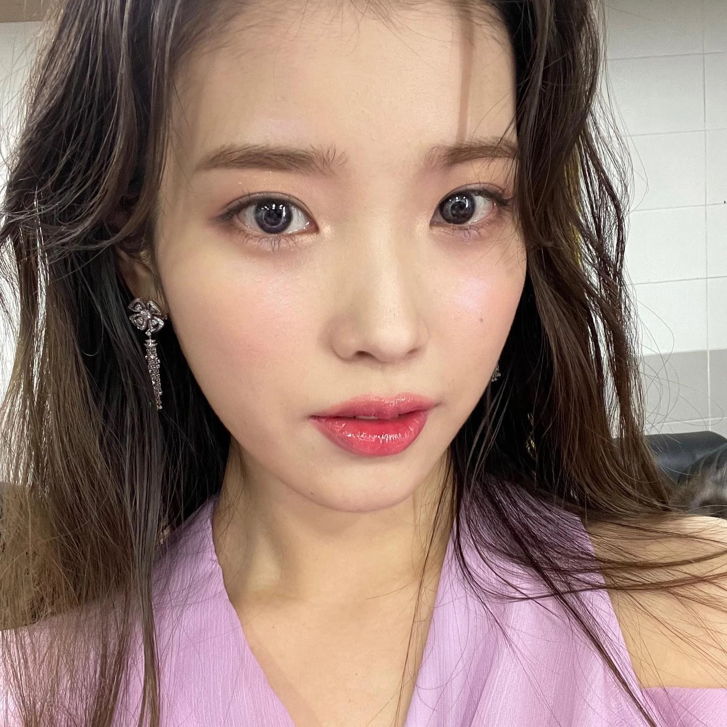  210328 아이유 인스타그램 업데이트 사진들