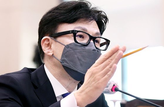  윤정부, 민정수석실 없애고 법무부에 공직자 인사검증 맡긴다