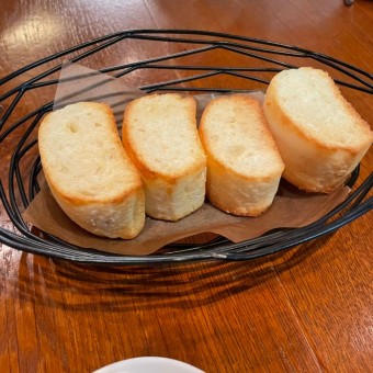 바칼라 치킨스테이크 부추페스토 이탈리아음식