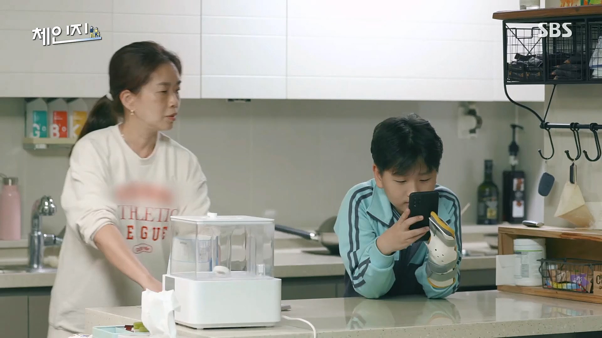 SBS 스페셜.E650.230108p.H264-F1RST.mp4_20230117_203402.152.jpg