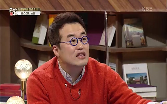 [344회] 역사저널 그날 - KBS[세계사를 바꾼 승부③ 1453 오스만, 동로마 제국을 무너뜨리다] 오스만 군대의 끝없는 공격에도 굳건했던 콘스탄티노플. 천년 요새로 불렸던 만큼 콘스탄티노플의 높고.ts_20220320_165442.885.jpg