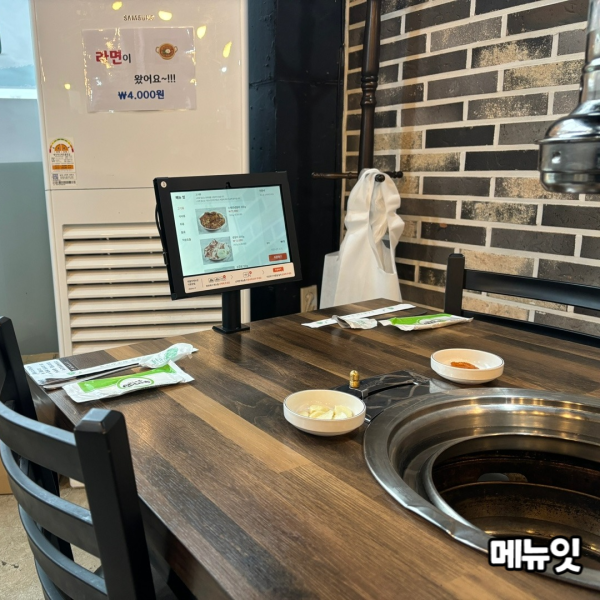  신라숯불갈비 경북 테이블오더 메뉴잇 설치 사례