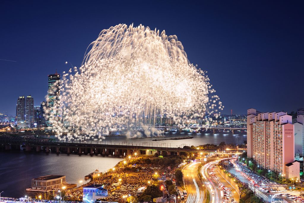 지난 2022년 한화와 함께하는 서울세계불꽃축제에서 선보인 ㈜한화의 불꽃
