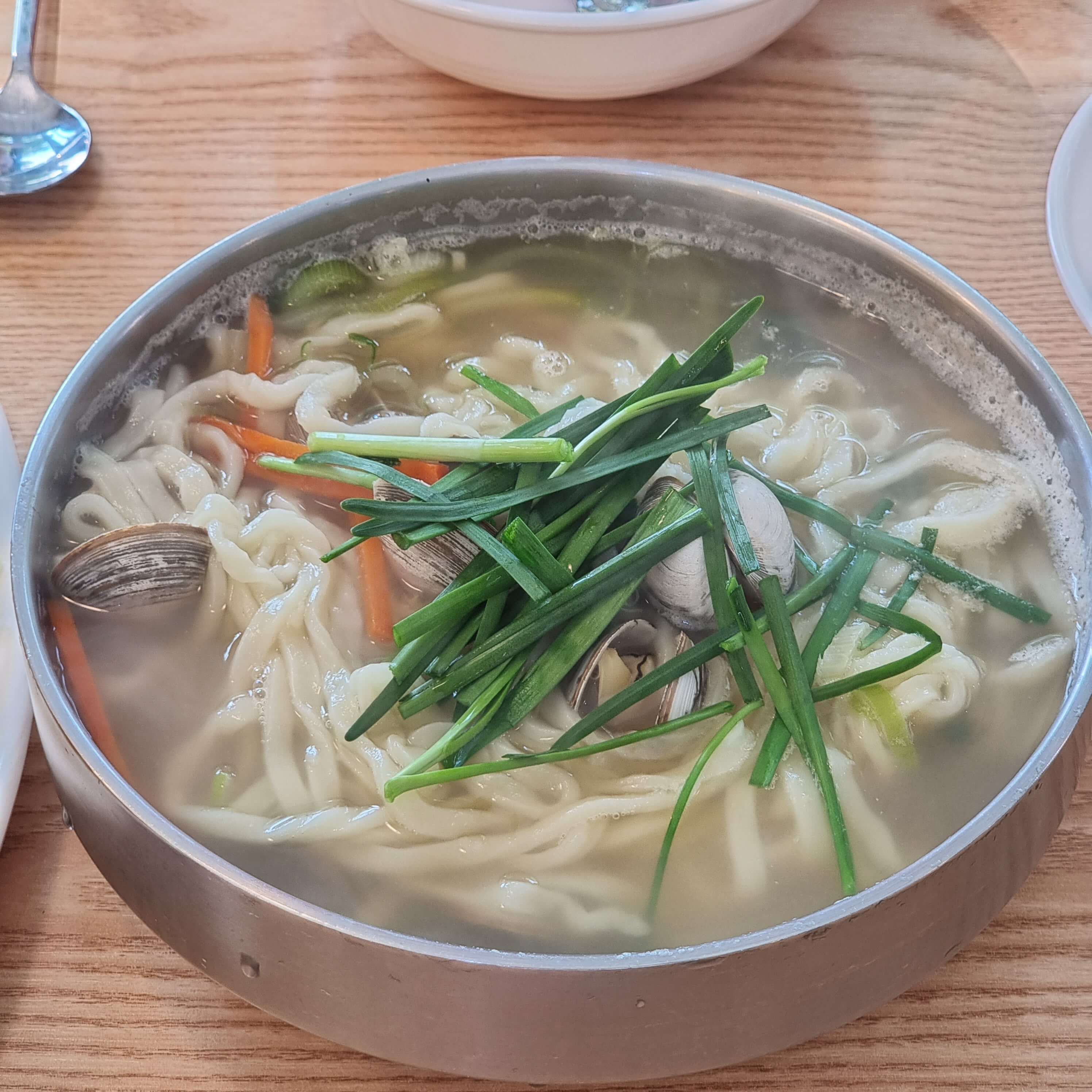 온천칼국수 물총 칼국수