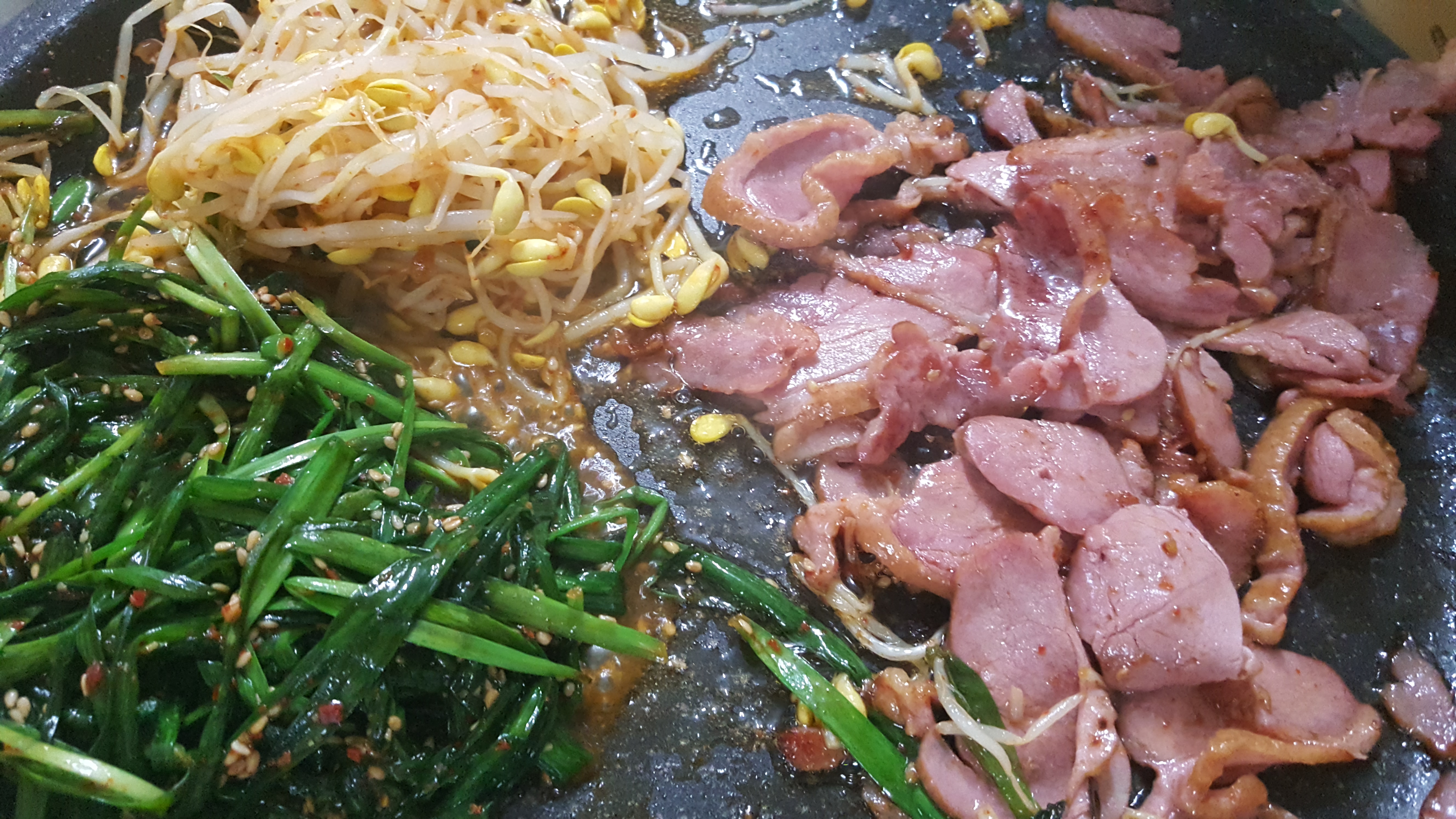  주원산 훈제오리를 맛나게 먹는 방법
