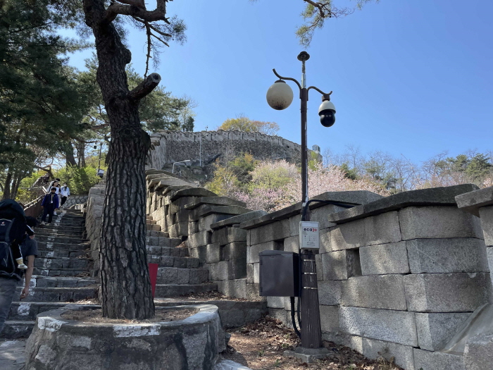 북악산 등산로