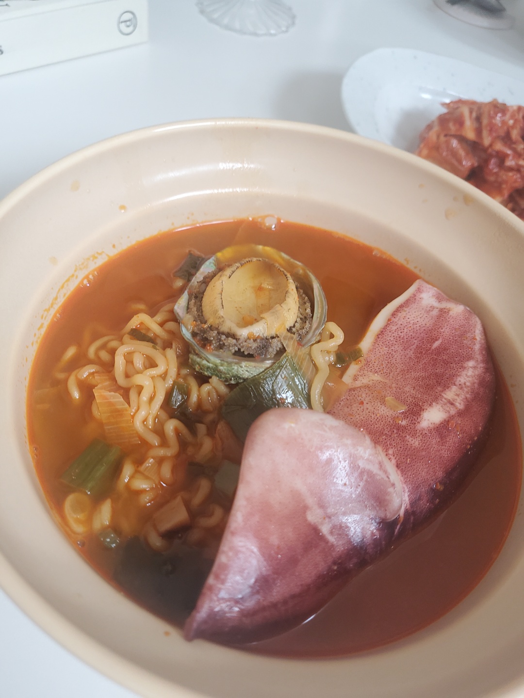  퇴근후에 먹는 해물라면 꿀맛