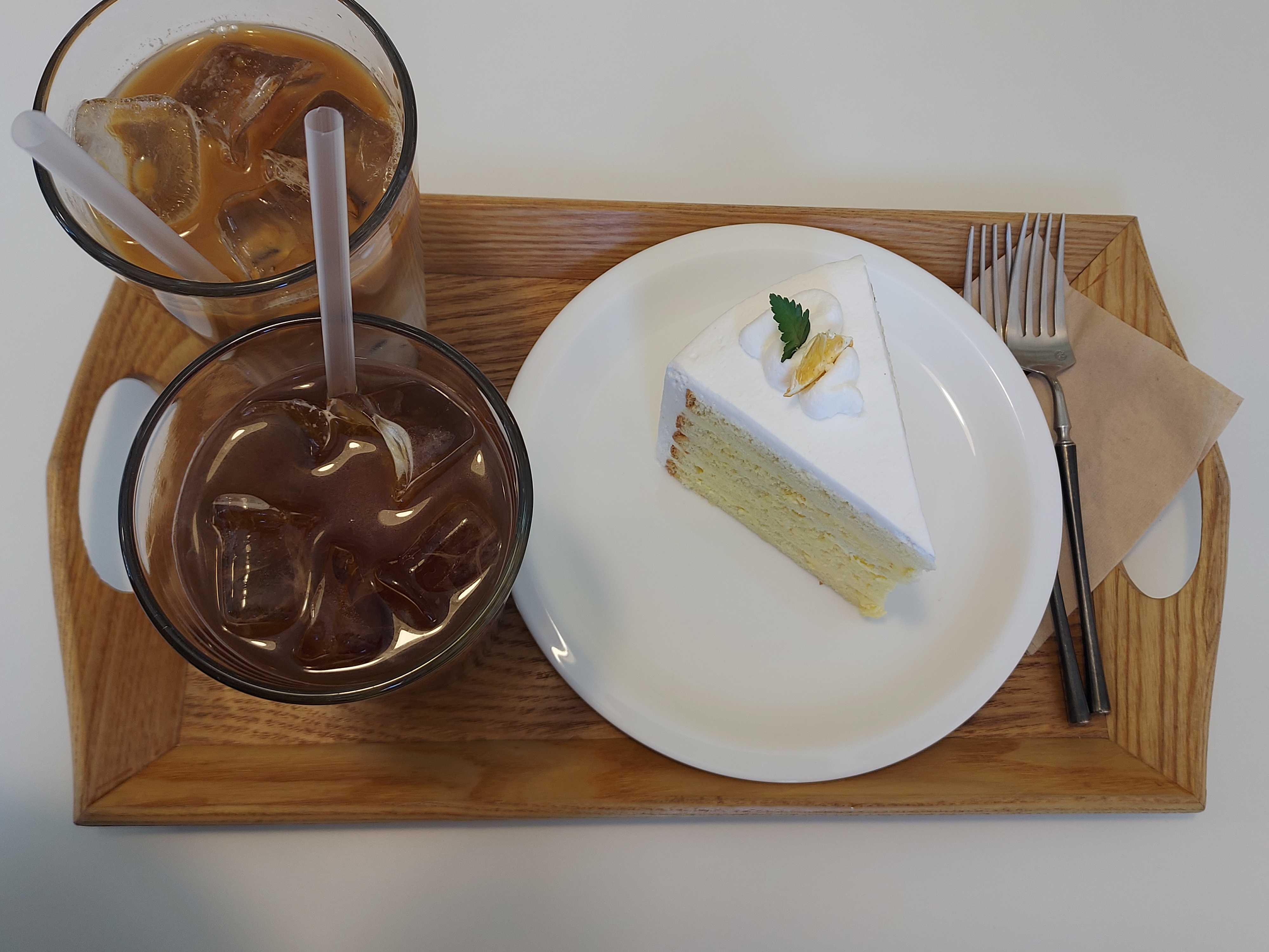  아망디네, 연남동 분위기 좋고 맛있는 디저트 전문 카페