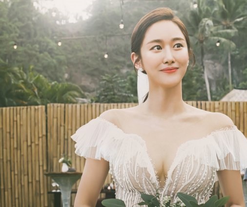  39살 치과의사와 37살에 결혼한 전혜빈