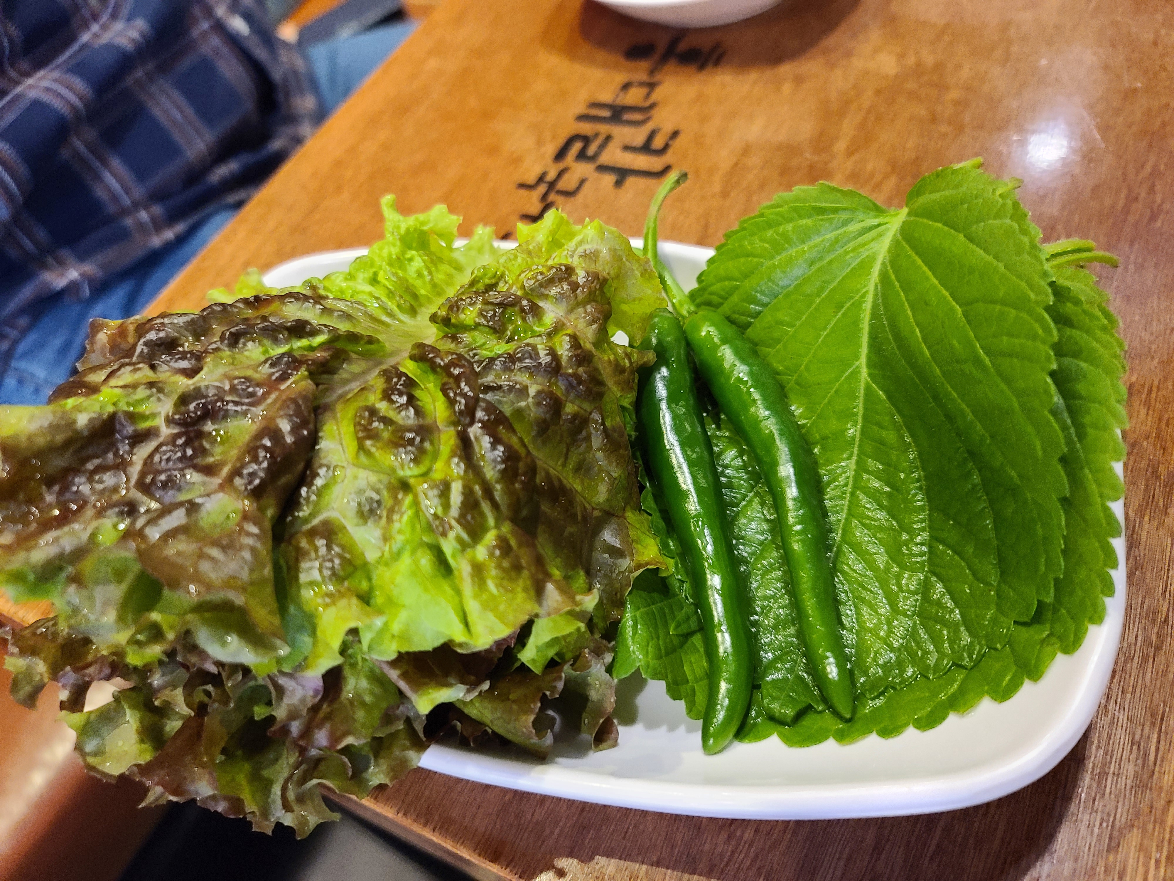 홍대 칼국수와 족발 이미지