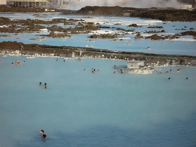 블루 라군(Blue Lagoon)