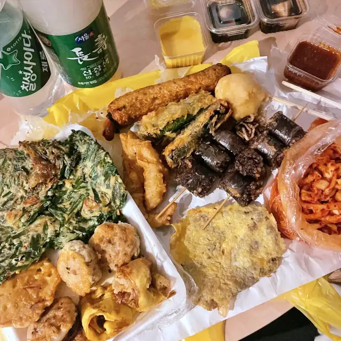 퇴근후 한끼 글로벌 퇴슐랭 공덕 전골목 족발골목 공덕시장 전 모둠전 부침개 맛집