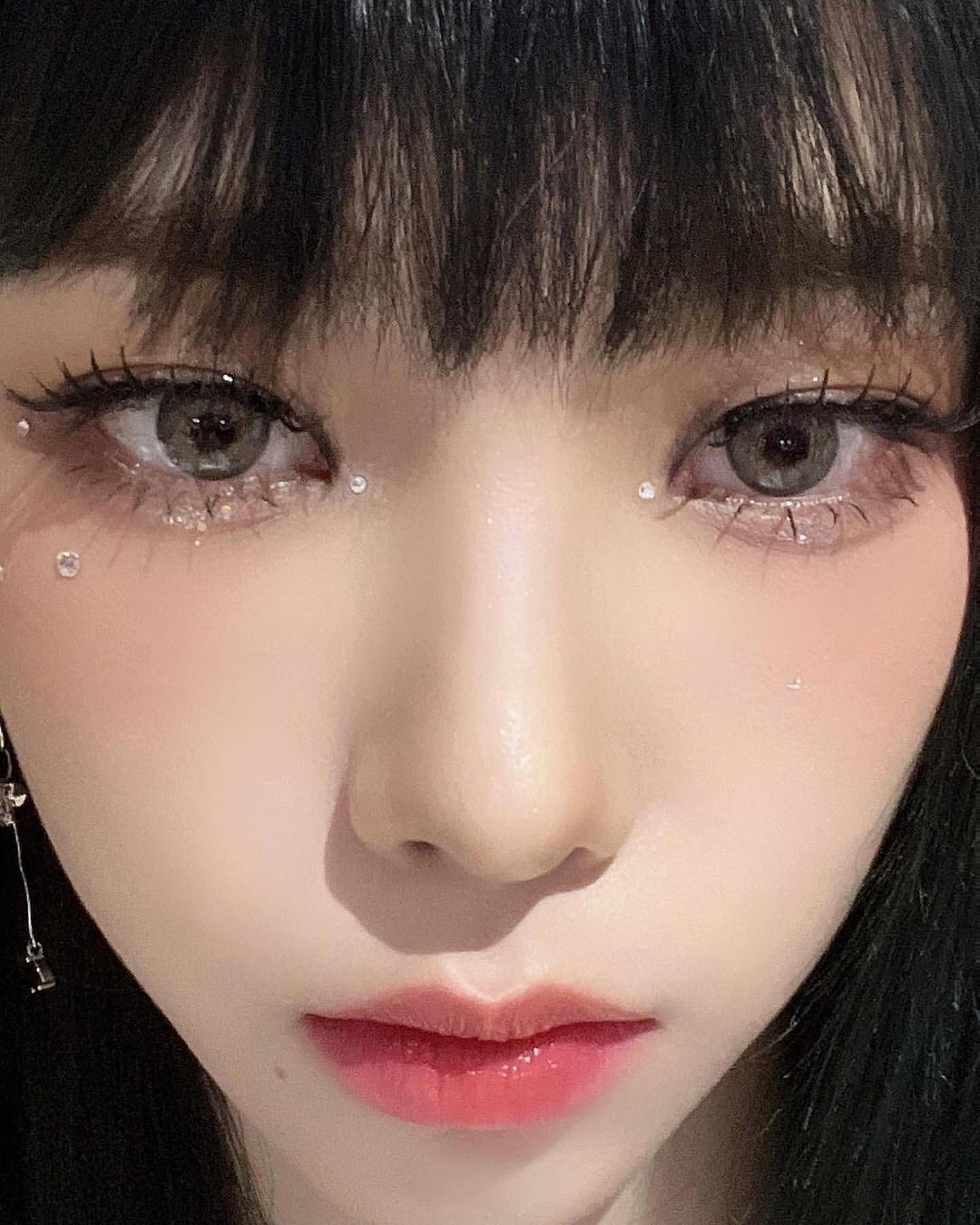  카리나 얼빡샷.jpg