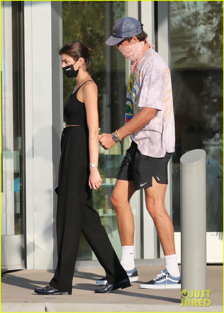  제이콥엘로디(Jacob Elordi)  카이아거버(Kaia Gerber) '2 Hearts' 개봉을 앞두고 있는 제이콥 엘로디