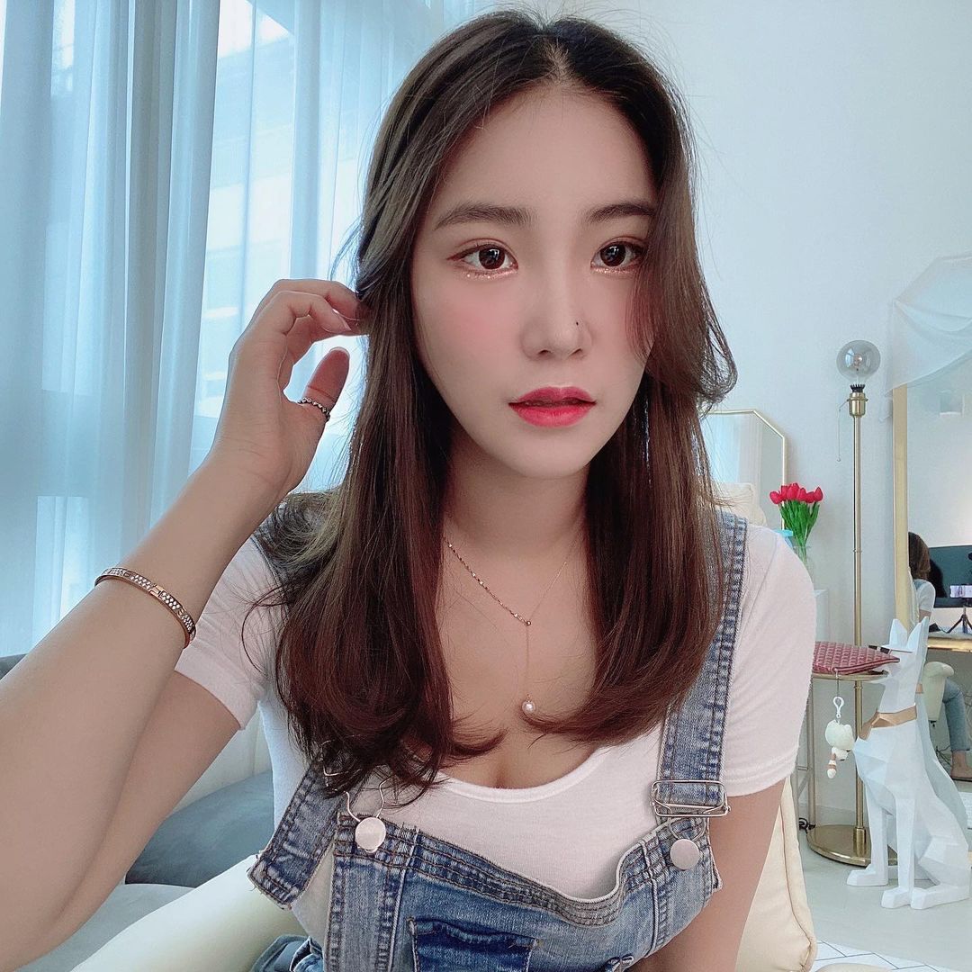 아프리카BJ 촉촉수아 인스타그램 셀카 사진