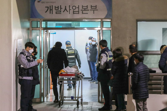  "한국에서 벌어진 마피아식 사망 사건" 외신 보도 ‘Mafia' Kills Off Three Whistleblowers Ahead Of Contentious South Korea Presidential Race