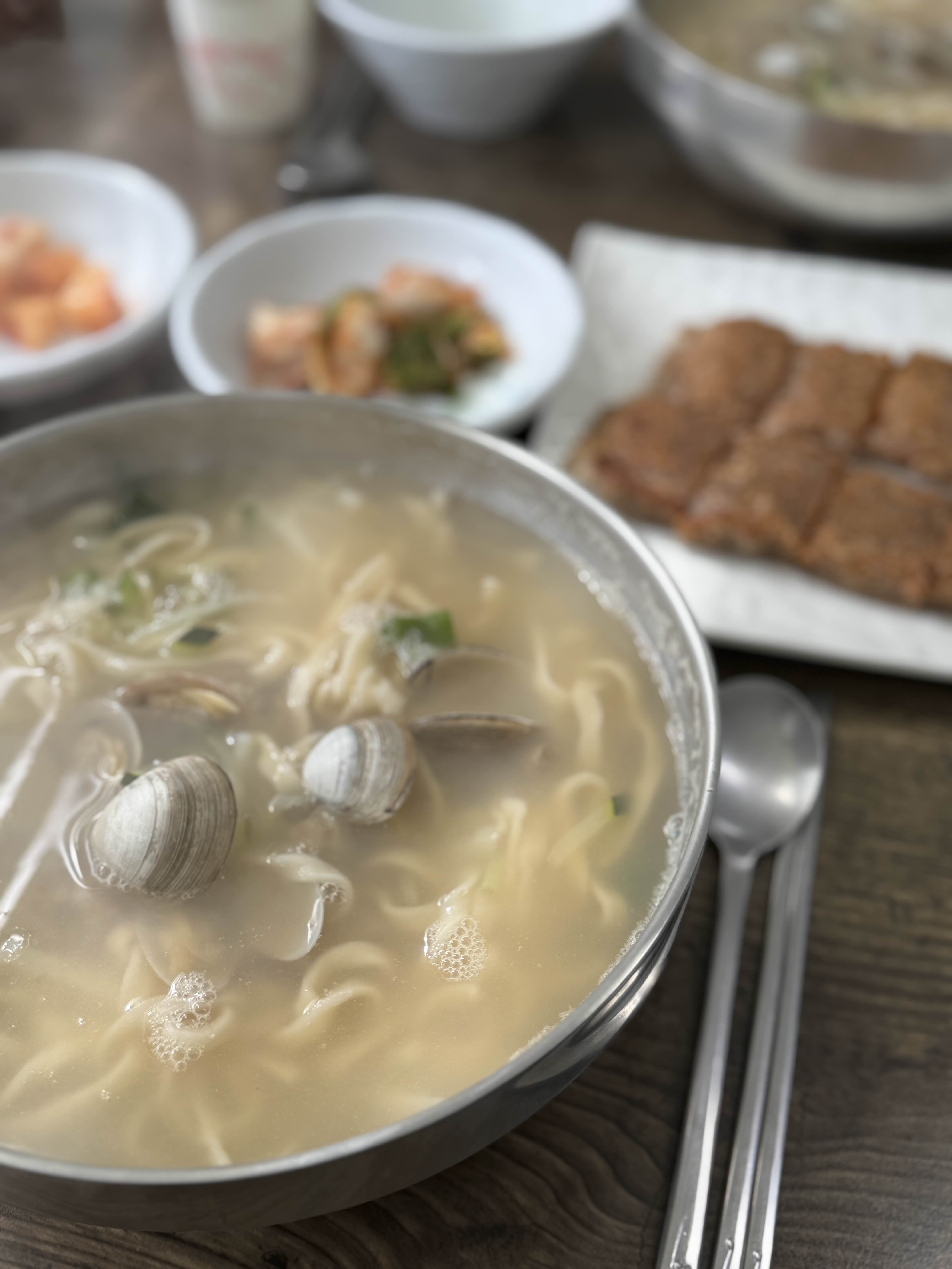 Chadeuksunsonkalguksu (차득순손칼국수) 1