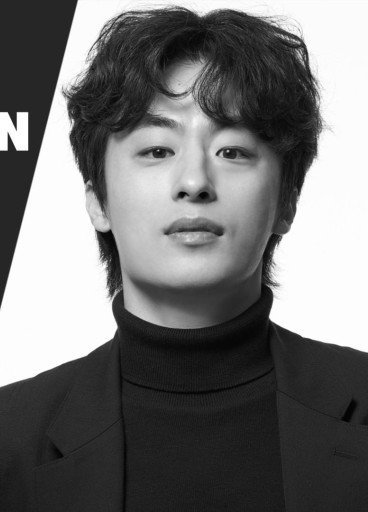  킹덤의 남자 배우 구교환 키 프로필 연인 이옥섭