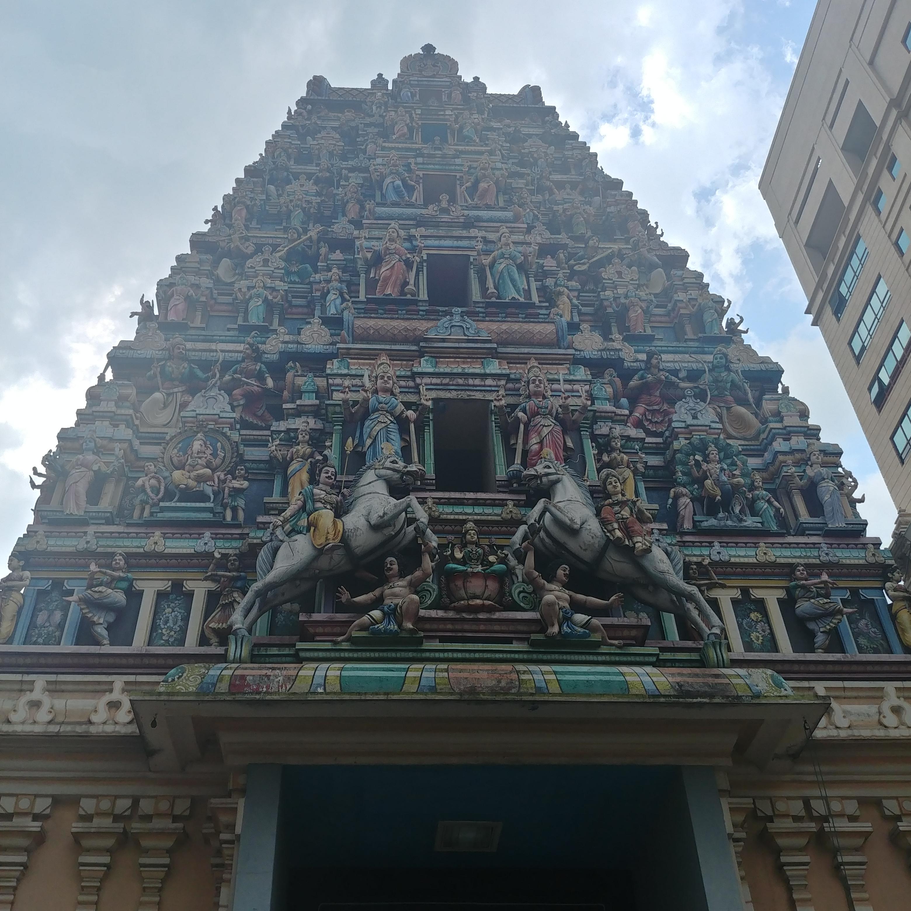 쿠알라룸푸르 여행 스리 마리아만 사원 (힌두교 사원) Kuil Sri Maha Mariamman