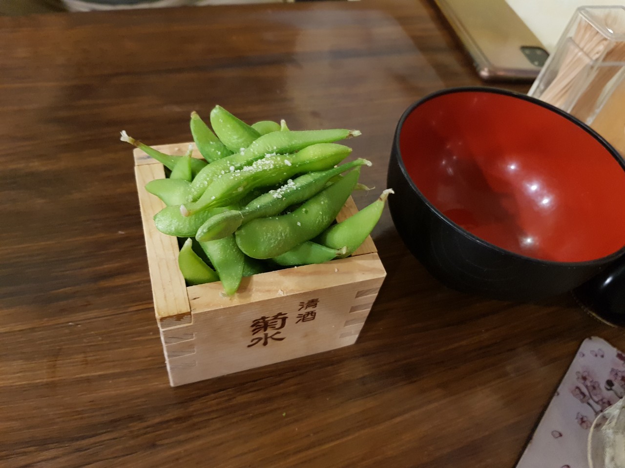호치민 1군 레탄톤 회덮밥 전문점 Sandaime Kamura - 완두콩(EDAMAME)