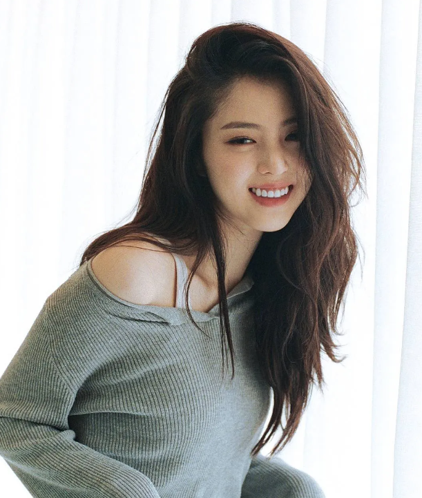  한소희 고졸 이유, 프랑스 대학 붙었는데 못간 이유