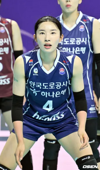 한국도로공사 전새얀 프로필 연봉 인스타 사진_48