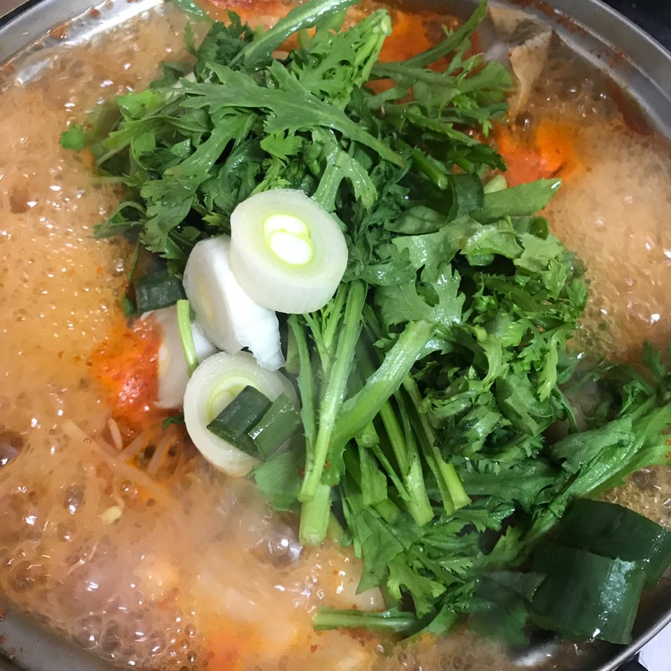  딸이 끓여 주는 얼큰한 동태찌개(손질법 포함)
