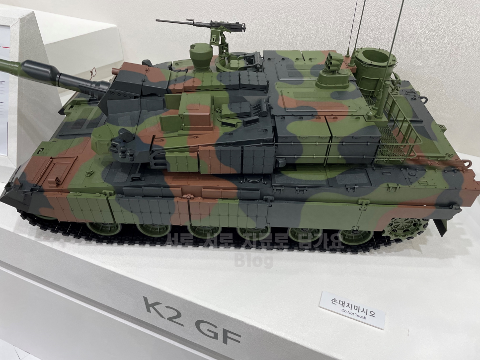 (KCEF&DIF2023) K2 전차 관련 부스 촬영 - undefined - 현대로템 (KCEF&DIF2023) K2 전차 관련 부스 촬영 - undefined - 현대로템