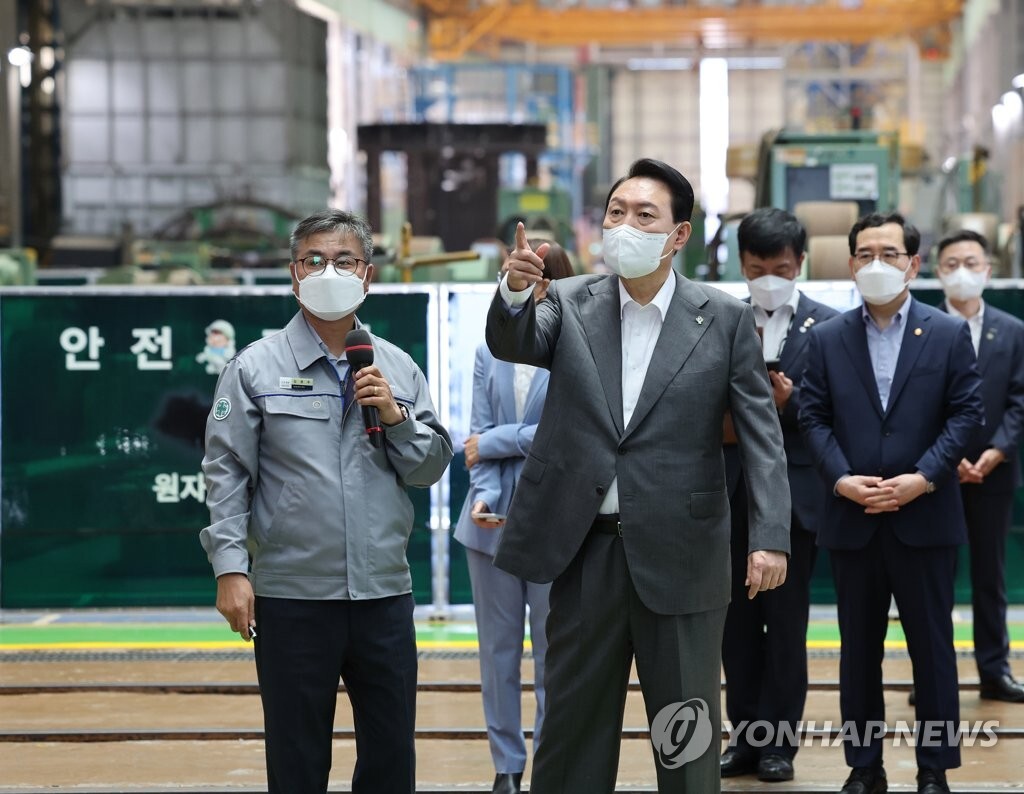  민주 "탈원전 바보같다는 尹대통령, 전세계가 바보냐"