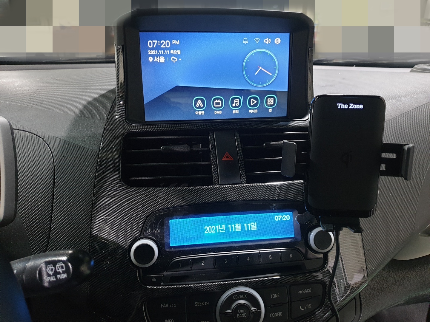  스파크 네비게이션 매립 DIY(파인드라이브 Q300S, 후방카메라, 고속무선충전기)