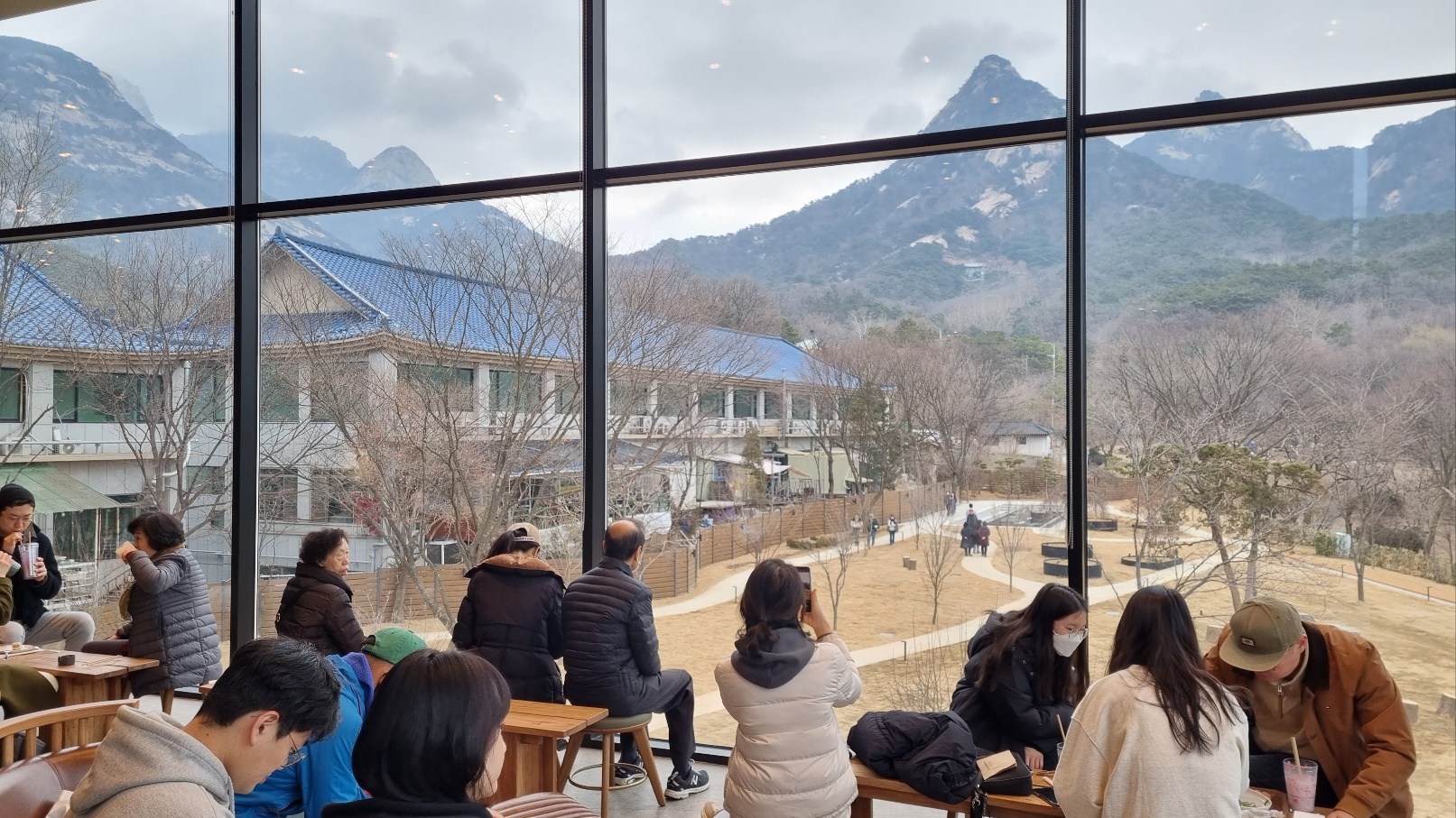 2023, 3월1일 스벅 더북한산, 6