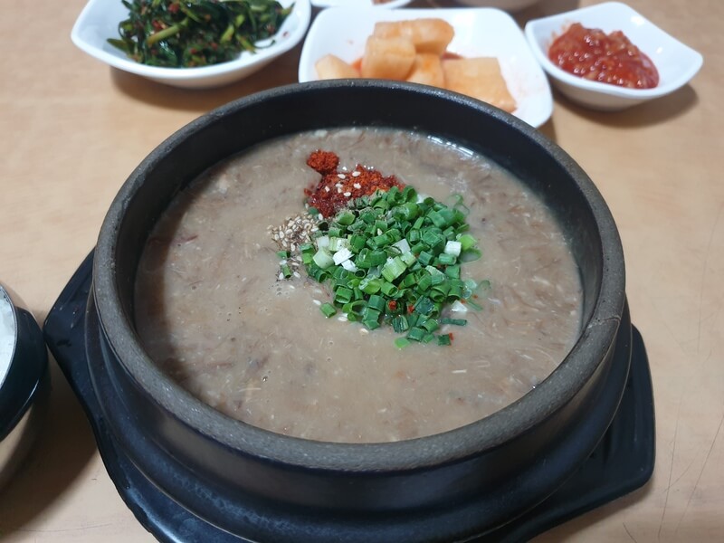  우진해장국_제주도 맛집 꼭 먹어야 할 정도는 아니지만, 한번은 먹어봐야 할 곳