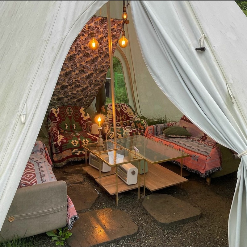 카페 그린그라스 풍경 텐트 내부 사진