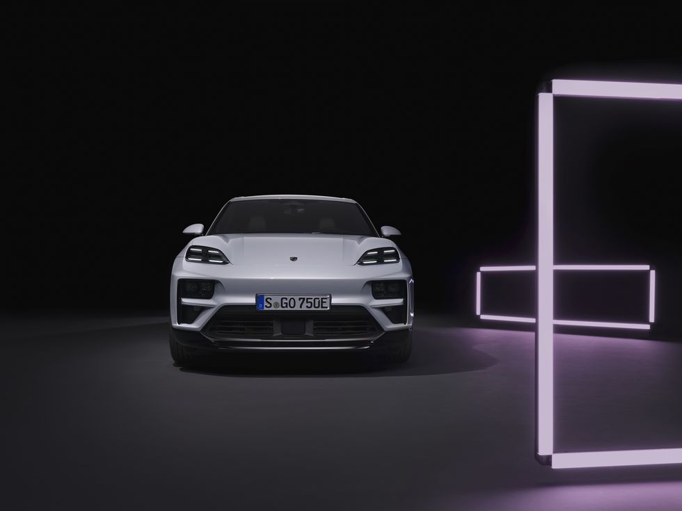 2024 포르쉐 마칸 EV 공개&#44; 포르쉐 최초의 전기 SUV로 프리미엄 일렉트릭 플랫폼(PPE) 적용(2024 Porsche Macan EV)