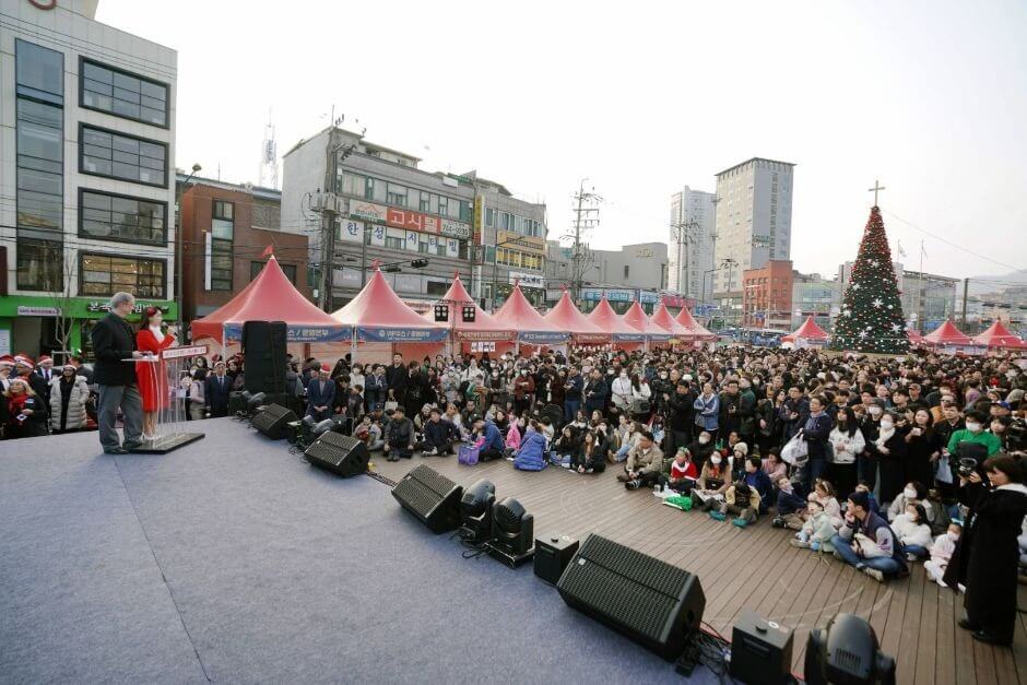 출처: 문화관광축제-유러피언 크리스마스 마켓 공연 이미지