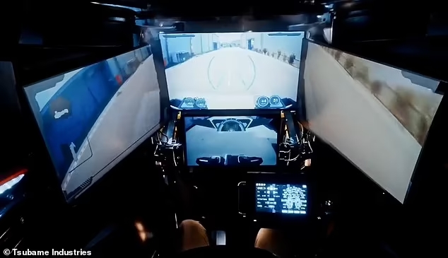순식간에 자동차로 변신하는 로봇 VIDEO: The real-life Transformer! Watch as a 3.5-ton robot transforms into a car within seconds