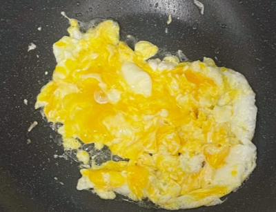 달걀 섞기