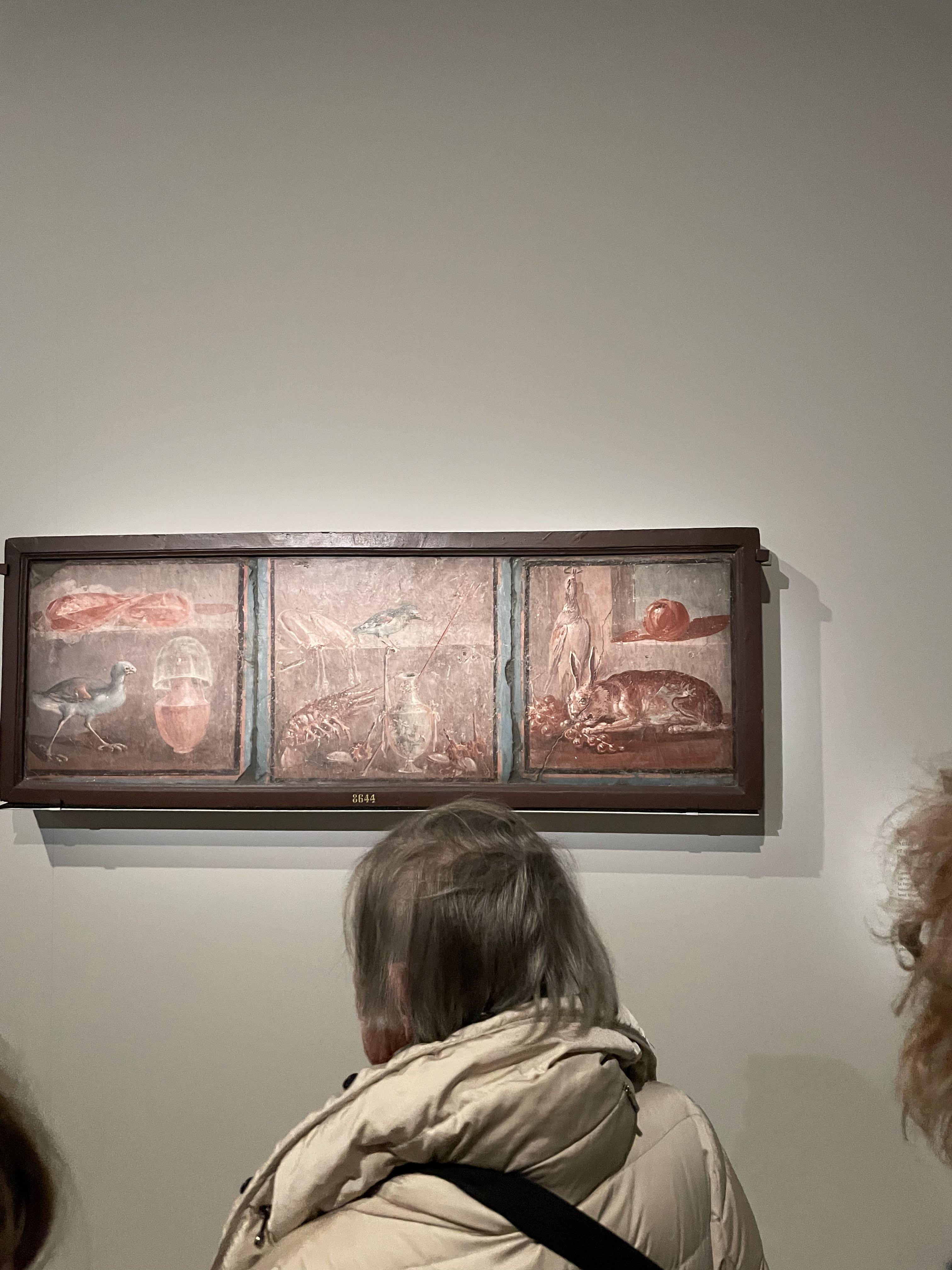 사물들, 루브르박물관 전시회, 4