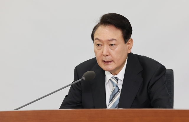  尹 "대통령이 처음이라" 비판에..한덕수 "노무현도 못 해먹겠다 해"