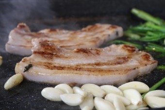 햇미나리 삼겹살