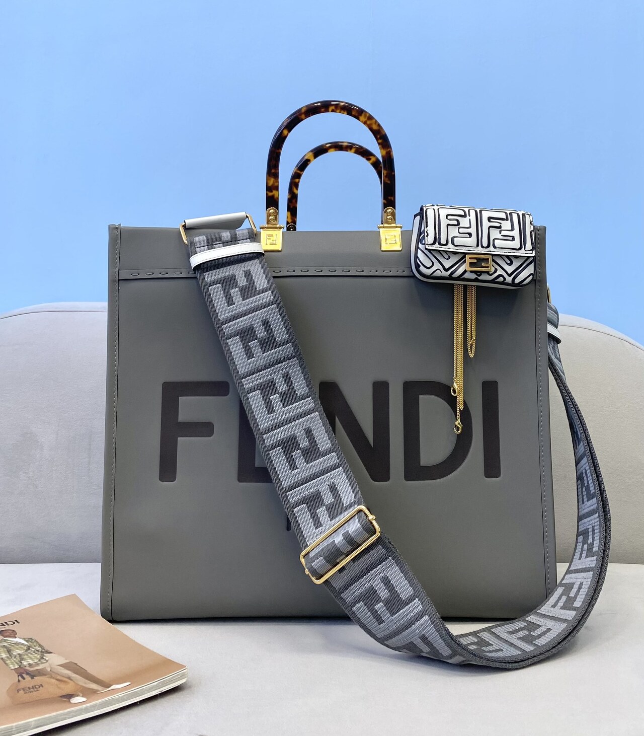  [FENDI] 펜디 선샤인 쇼퍼백 8BH372ABVLF0PWZ (4 COLOR)