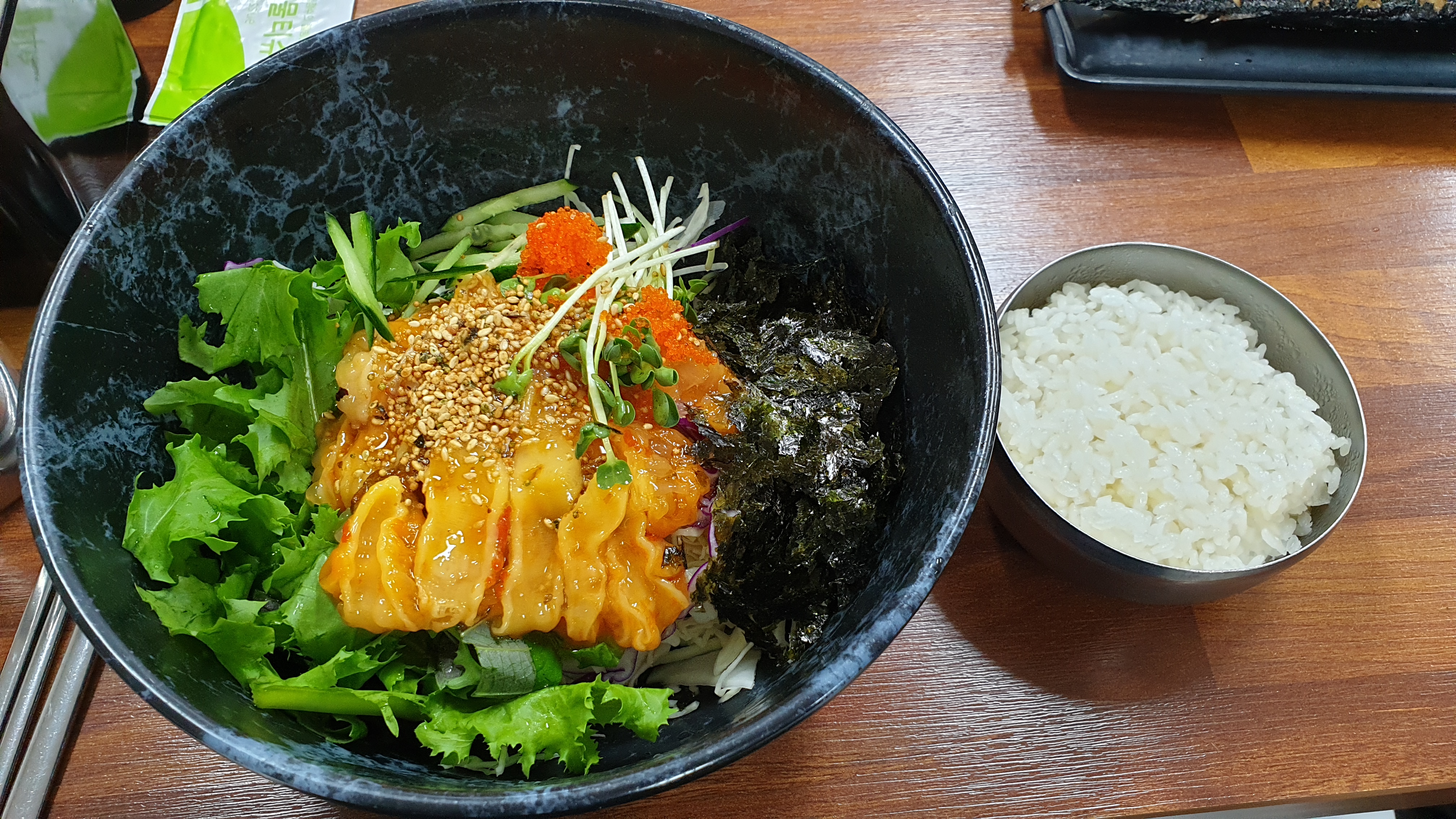  은평구 맛집 - 연신내회수산 점심 메뉴 - 성게비빔밥