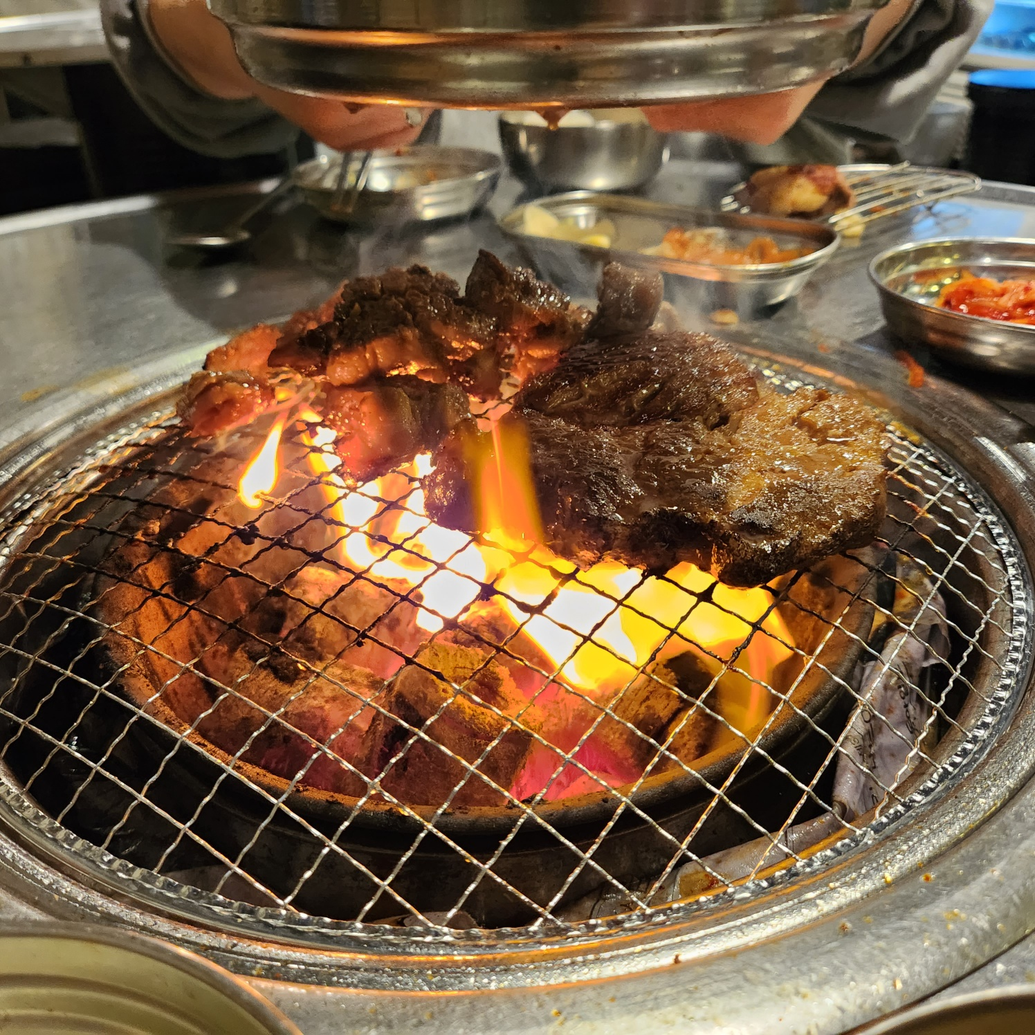 상왕십리 무한리필 돼지갈비 삼겹살 맛집 두께 본점 왕십리 고기집 회식장소 추천