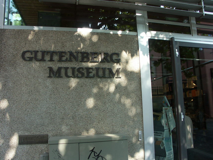 구텐베르크-박물관-입구
