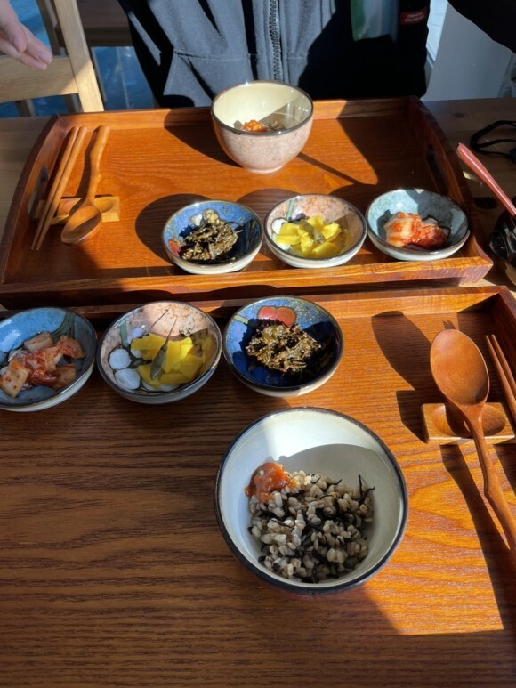 돼지 칼국수 이미지