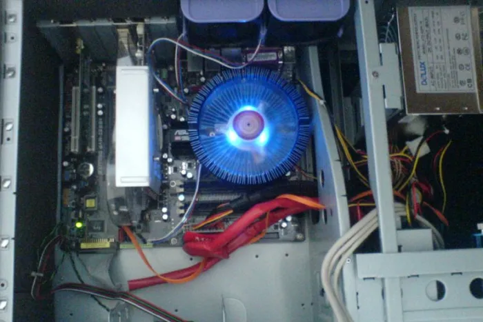 열을-식히는-CPU-팬