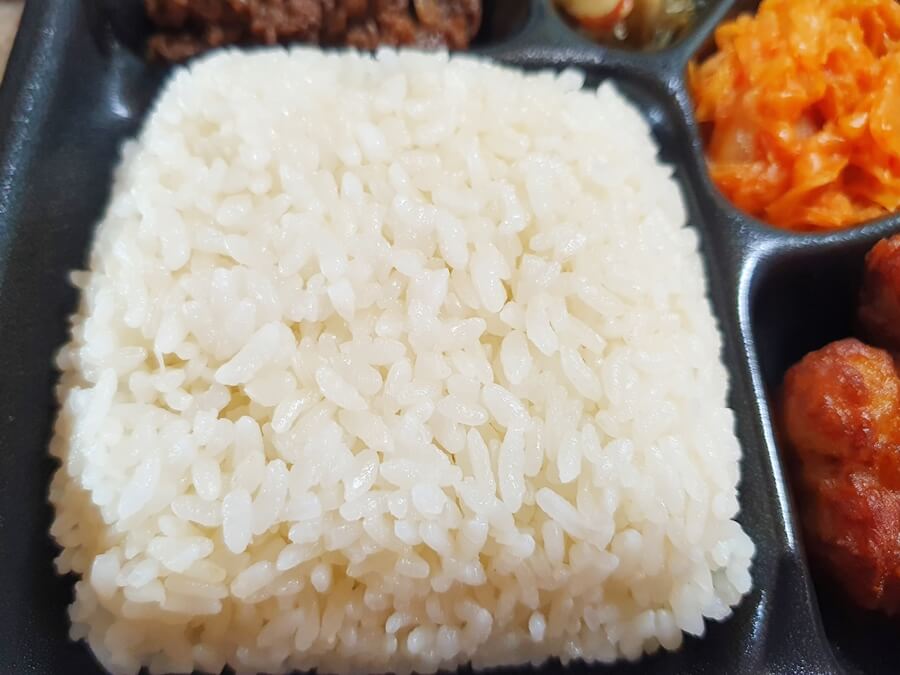 푸짐한-흰쌀밥양