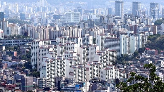  [단독] 강남3구·용산 빼고…文정부때 부동산 규제 싹 푼다